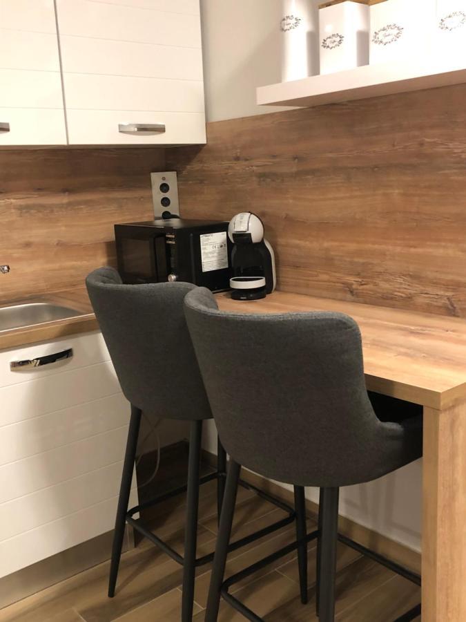 Adria-Appartment-Island-Vir #Sea #Beach #Wifi #Privateparking #Netflix Bagian luar foto
